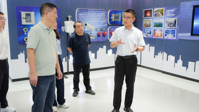 校企攜手 合作共贏——蚌埠學(xué)院數(shù)理學(xué)院與依愛消防達成校外實習(xí)基地合作